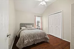 6408 St Leonard Dr, Arlington, TX 76001 - Photo 25
