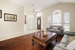 6408 St Leonard Dr, Arlington, TX 76001 - Photo 5