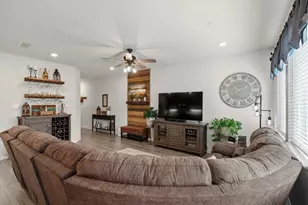 1236 Lamar Dr, Lewisville, TX 75077 - Photo 7