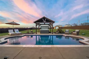 302 Amber Ln, Nevada, TX 75173 - Photo 1