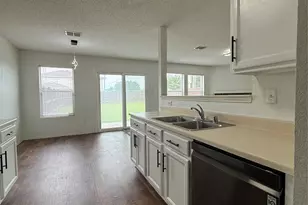 765 Lowe Dr, Cedar Hill, TX 75104 - Photo 11