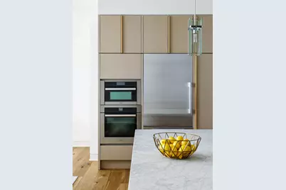 2430 Victory Park Lane #3203, Dallas, TX 75219 - Photo 7