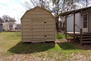 403 S Live Oak St, San Saba, TX 76877 - Photo 7