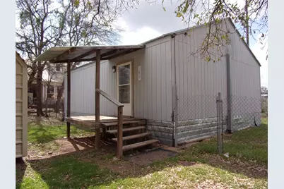 403 S Live Oak Street, San Saba, TX 76877 - Photo 5