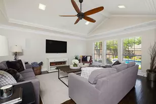 3912 Esquire Dr, Plano, TX 75023 - Photo 9