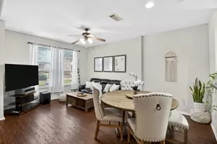 2727 Denali Park Dr, Grand Prairie, TX 75050 - Photo 5