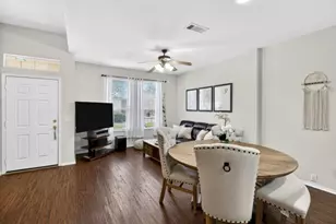 2727 Denali Park Dr, Grand Prairie, TX 75050 - Photo 3