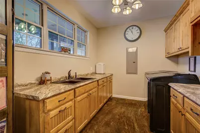 811 Rs County Road 4250, Point, TX 75472 - Photo 29