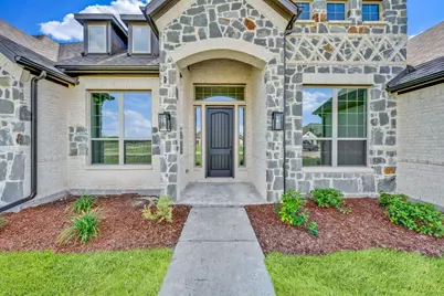 8340 Magnolia Court, Greenville, TX 75402 - Photo 3