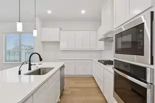 9816 Dahlia Blvd, Mesquite, TX 75126 - Photo 5