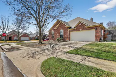 2501 Blossom Trail, Mansfield, TX 76063 - Photo 3