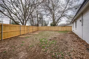 845 Willow Cir N, Burleson, TX 76028 - Photo 21