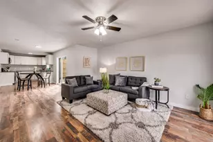 845 Willow Cir N, Burleson, TX 76028 - Photo 3