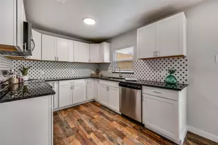 845 Willow Cir N, Burleson, TX 76028 - Photo 9