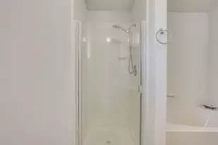 625 Creekview Dr, Burleson, TX 76028 - Photo 33