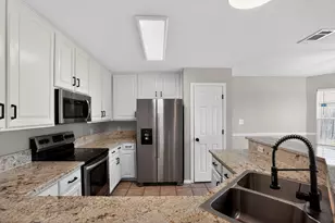 402 Taos Ct E, Aledo, TX 76008 - Photo 11