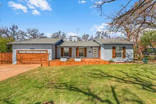 1313 W Sanford St, Arlington, TX 76012 - Photo 1