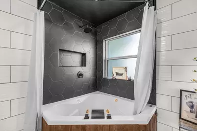 1313 W Sanford Street, Arlington, TX 76012 - Photo 23