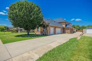 1011 Parview Circle, Grand Prairie, TX 75104 - Photo 33