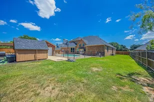1011 Parview Circle, Grand Prairie, TX 75104 - Photo 39