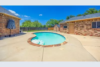 1011 Parview Circle, Grand Prairie, TX 75104 - Photo 35