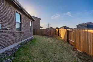 4004 Millau Ln, Crowley, TX 76036 - Photo 27