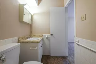 2113 Fleur De Lis Ct, Arlington, TX 76012 - Photo 21