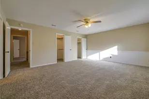 2113 Fleur De Lis Ct, Arlington, TX 76012 - Photo 13