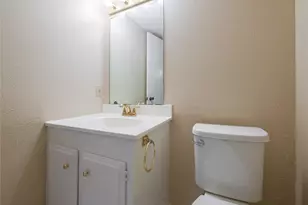 2113 Fleur De Lis Ct, Arlington, TX 76012 - Photo 23