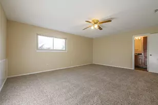 2113 Fleur De Lis Ct, Arlington, TX 76012 - Photo 15