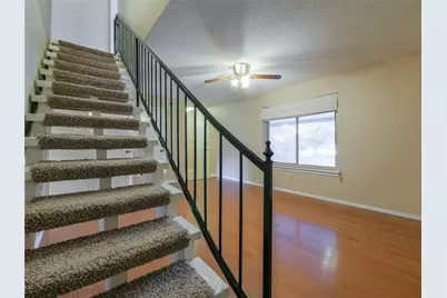 2113 Fleur De Lis Court, Arlington, TX 76012 - Photo 9