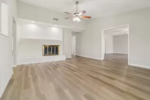 219 Running Brook Ln, Mesquite, TX 75149 - Photo 5