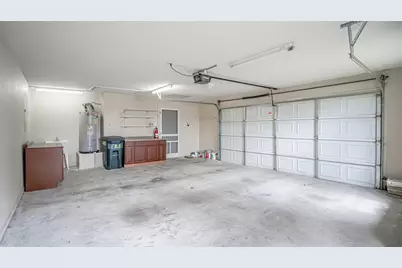 10519 Ravenswood Road, Granbury, TX 76049 - Photo 33