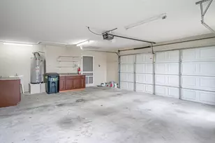 10519 Ravenswood Rd, Granbury, TX 76049 - Photo 33