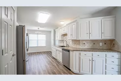 10519 Ravenswood Road, Granbury, TX 76049 - Photo 17