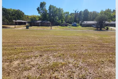 119 Shady Oaks Drive, Palestine, TX 75803 - Photo 3