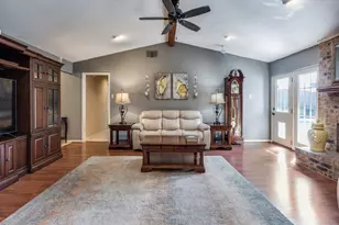 2516 Lawnview Dr, Carrollton, TX 75006 - Photo 13