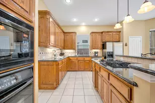 802 Little Cub Way, Euless, TX 76039 - Photo 9