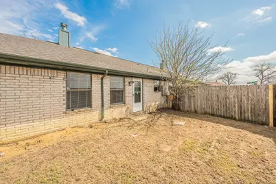 420 Signal Hill Court N, Fort Worth, TX 76112 - Photo 29