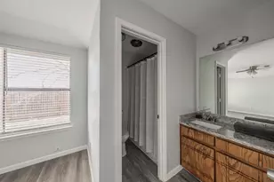 420 Signal Hill Ct N, Fort Worth, TX 76112 - Photo 25