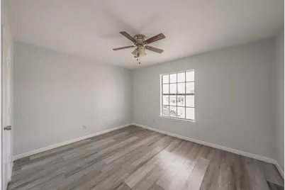 420 Signal Hill Court N, Fort Worth, TX 76112 - Photo 15