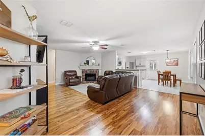 8720 Hunters Point Way, Fort Worth, TX 76123 - Photo 7