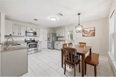 8720 Hunters Point Way, Fort Worth, TX 76123 - Photo 9