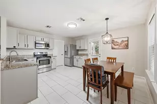 8720 Hunters Point Way, Fort Worth, TX 76123 - Photo 9