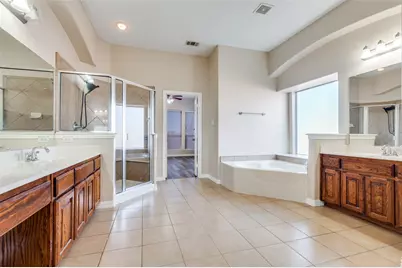 2260 Bald Eagle Way, Grand Prairie, TX 75052 - Photo 15