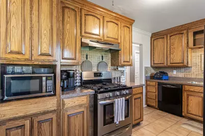 1616 Grantland Circle, Fort Worth, TX 76112 - Photo 7