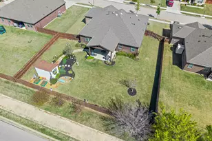 2320 High Meadow Dr, Denton, TX 76208 - Photo 31