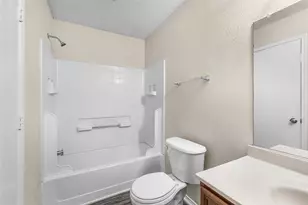 4884 Waterford Dr, Fort Worth, TX 76179 - Photo 9