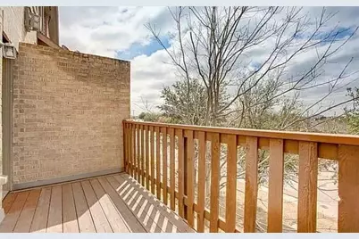 1514 Biltmore Lane, Irving, TX 75063 - Photo 13