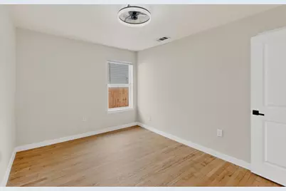 1518 Oak Street, Grand Prairie, TX 75050 - Photo 29